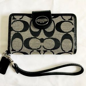COACH wristlet/wallet